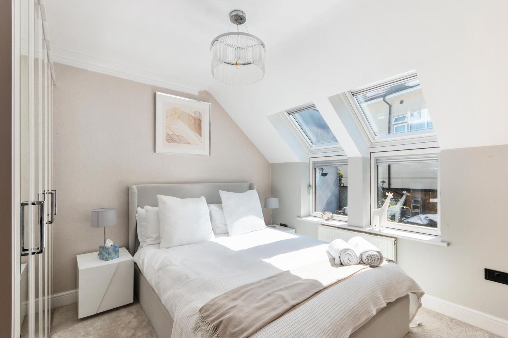 Ferienwohnung Weybridge - 2 Bed - Parking Exterior foto